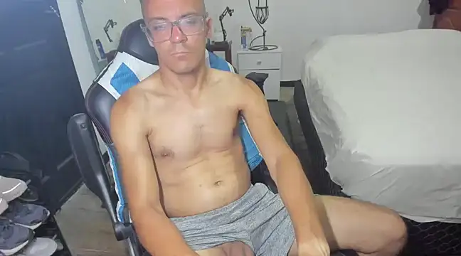 guachin hunk online show from February 2025 04:53:02 AM