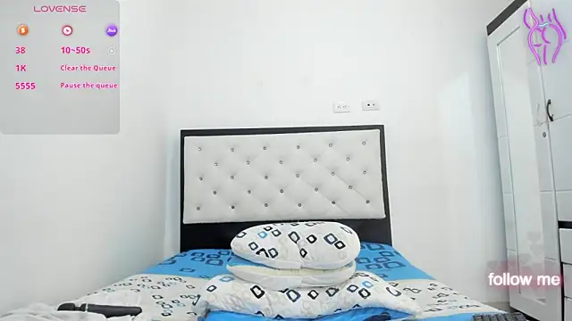 CuteLatinaxx online show from October 2025 03:25:02 PM