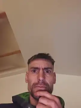 Poustniliska online show from June 2026 10:37:01 PM