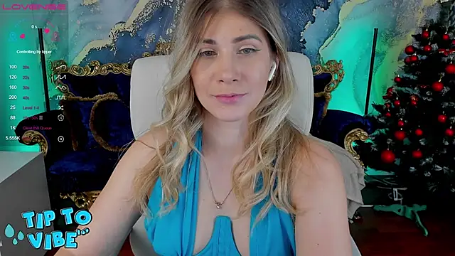 Snapshot of CassandraGood chatting on January 2025 12:42:01 AM CassandraGood online show from January 2025 12:42:01 AM