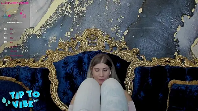 Snapshot of CassandraGood chatting on January 2025 02:57:01 AM CassandraGood online show from January 2025 02:57:01 AM