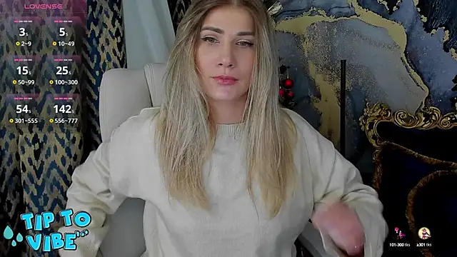 Snapshot of CassandraGood chatting on January 2025 11:51:01 PM CassandraGood online show from January 2025 11:51:01 PM