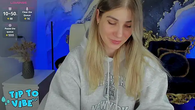 Snapshot of CassandraGood chatting on February 2025 10:48:02 AM CassandraGood online show from February 2025 10:48:02 AM