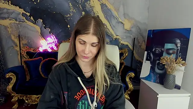 Snapshot of CassandraGood chatting on March 2025 12:55:02 PM CassandraGood online show from March 2025 12:55:02 PM