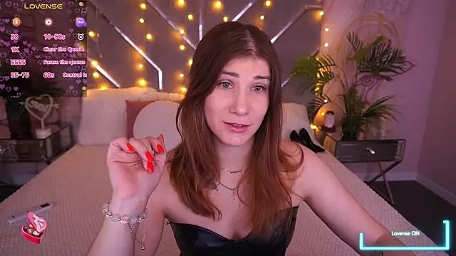 Snapshot of CassandraGood chatting on February 2026 07:51:01 AM CassandraGood online show from February 2026 07:51:01 AM