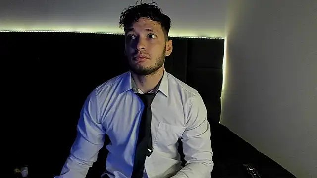 alejandro  2 online show from September 2025 02:21:01 PM