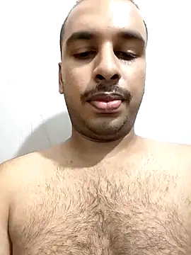 Snapshot of vishnuvinod_india chatting on January 2025 07:18:02 PM vishnuvinod india online show from January 2025 07:18:02 PM