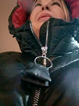Arina smiles online show from February 2025 06:48:02 PM