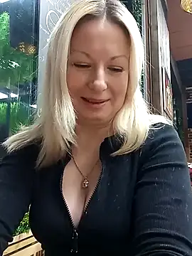 Arina smiles online show from March 2025 05:06:02 PM