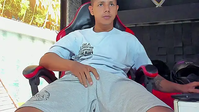 boy bigcock24cm online show from June 2026 12:29:01 PM