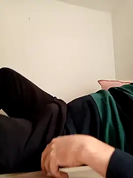 Snapshot of ScalicHat69 chatting on November 2025 08:30:02 AM ScalicHat69 online show from November 2025 08:30:02 AM