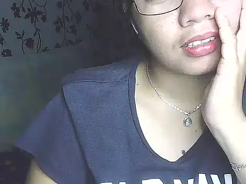 Snapshot of lovely_samxxx24 chatting on December 2024 11:39:02 PM lovely samxxx24 online show from December 2024 11:39:02 PM