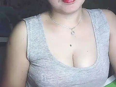 Snapshot of lovely_samxxx24 chatting on January 2025 01:22:01 PM lovely samxxx24 online show from January 2025 01:22:01 PM