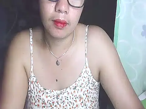 Snapshot of lovely_samxxx24 chatting on January 2025 07:48:02 AM lovely samxxx24 online show from January 2025 07:48:02 AM