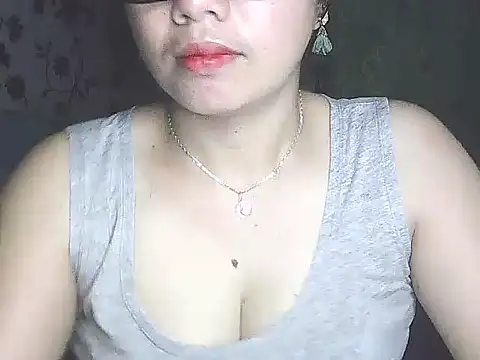 Snapshot of lovely_samxxx24 chatting on January 2025 04:54:02 AM lovely samxxx24 online show from January 2025 04:54:02 AM