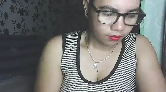 Snapshot of lovely_samxxx24 chatting on February 2025 07:03:02 PM lovely samxxx24 online show from February 2025 07:03:02 PM