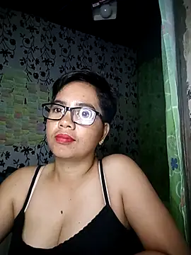 Snapshot of lovely_samxxx24 chatting on March 2025 11:49:02 PM lovely samxxx24 online show from March 2025 11:49:02 PM