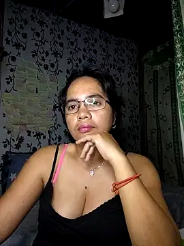 Snapshot of lovely_samxxx24 chatting on November 2025 08:44:01 PM lovely samxxx24 online show from November 2025 08:44:01 PM