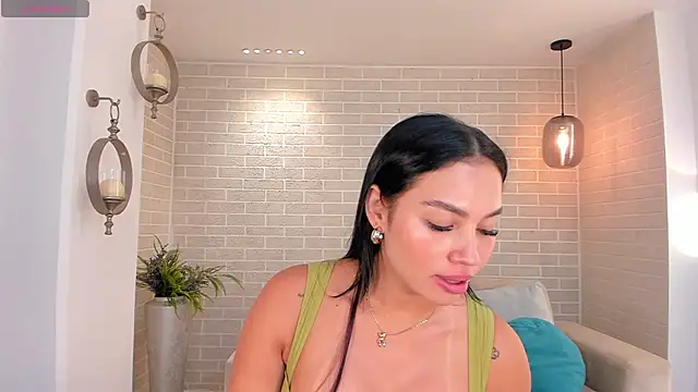MollyJones  online show from May 2026 07:19:02 PM