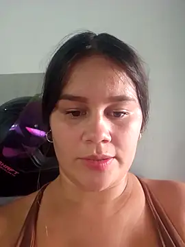 sweet lucia online show from February 2026 10:06:02 PM