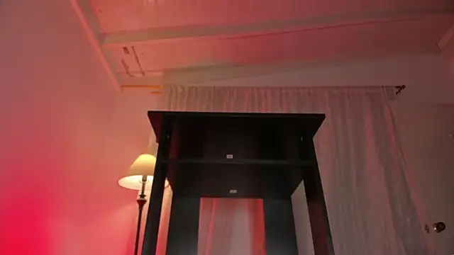 hot booty  online show from March 2025 01:00:02 AM