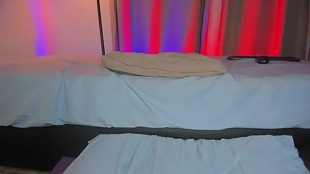 hot booty  online show from October 2025 10:32:02 PM