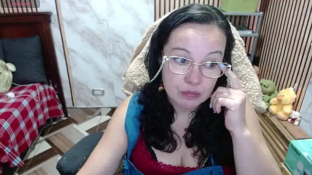 Sonialorens  online show from March 2026 08:14:01 PM