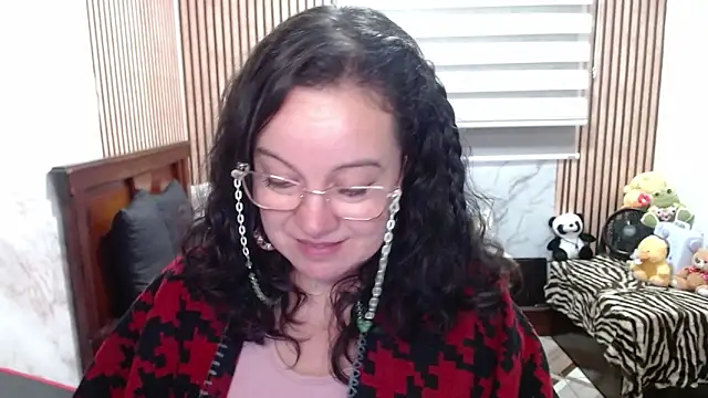 Snapshot of Sonialorens_ chatting on April 2026 03:38:02 PM Sonialorens online show from April 2026 03:38:02 PM