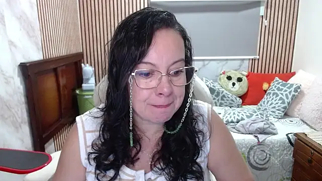 Snapshot of Sonialorens_ chatting on May 2026 02:55:01 PM Sonialorens online show from May 2026 02:55:01 PM