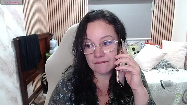Snapshot of Sonialorens_ chatting on May 2026 04:03:01 PM Sonialorens online show from May 2026 04:03:01 PM