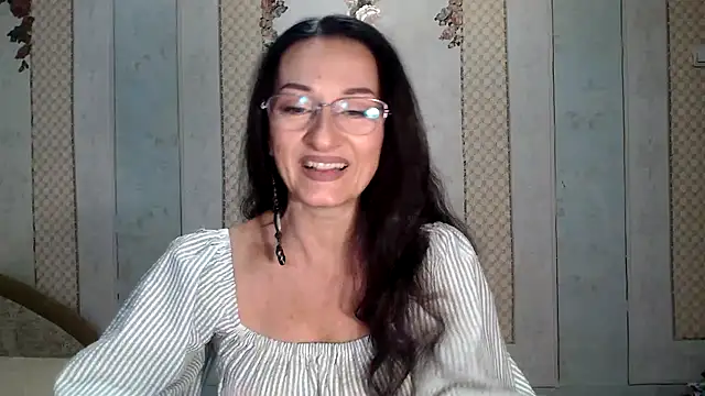 Snapshot of Antralyn chatting on October 2025 09:21:02 AM Antralyn online show from October 2025 09:21:02 AM