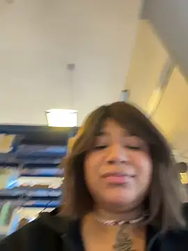 Snapshot of IamSashaLuv chatting on November 2025 09:23:01 AM IamSashaLuv online show from November 2025 09:23:01 AM