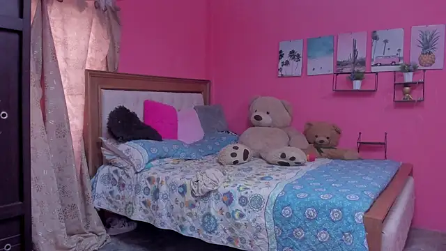 Emma lean online show from February 2025 01:31:02 PM