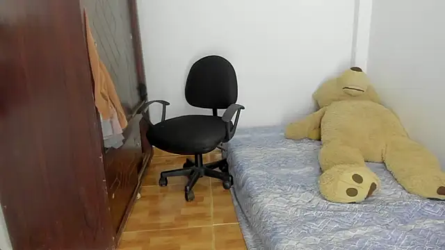 Emma lean online show from September 2025 11:00:01 AM