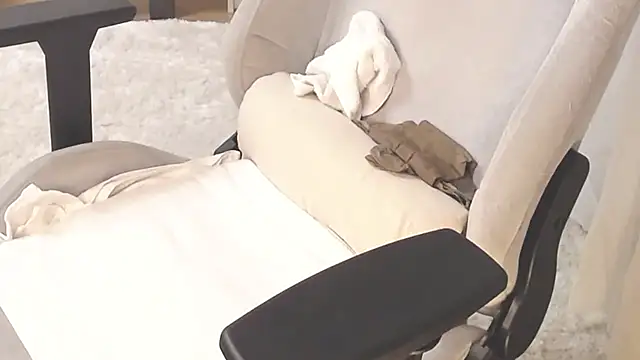 ms Hot milf online show from February 2026 04:13:02 AM