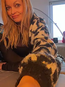 Lisavontease online show from February 2026 02:26:01 PM