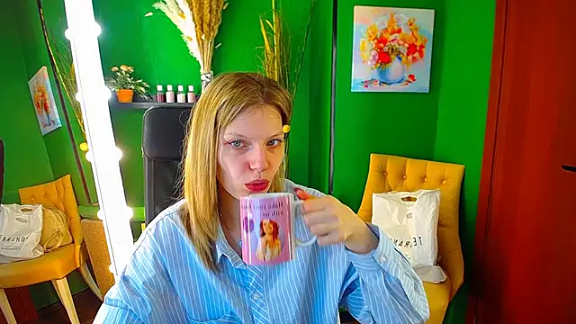 MaryHiggins online show from February 2025 06:17:02 AM