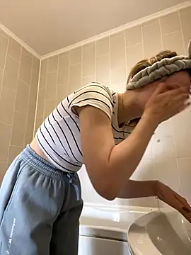 MaryHiggins online show from September 2025 09:56:01 AM