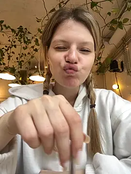 MaryHiggins online show from October 2025 11:22:01 AM