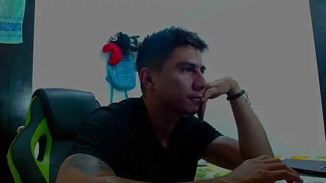 Snapshot of jimmy_scoot chatting on March 2026 02:11:02 AM jimmy scoot online show from March 2026 02:11:02 AM