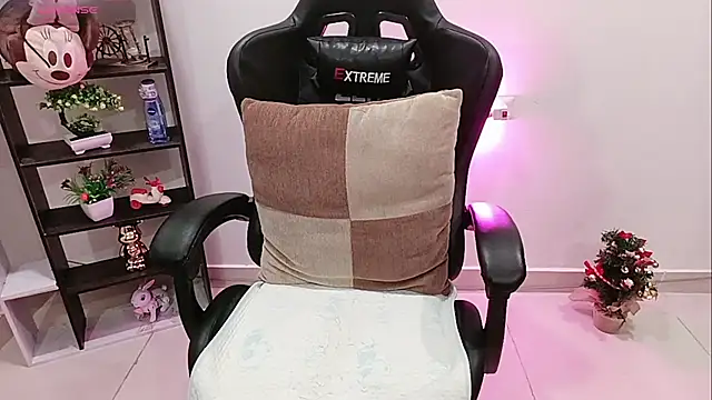 Yuki-yio online show from March 2026 01:23:01 AM