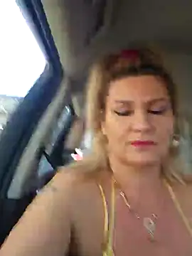 Snapshot of CRHYSTEL chatting on January 2025 01:49:01 PM CRHYSTEL online show from January 2025 01:49:01 PM