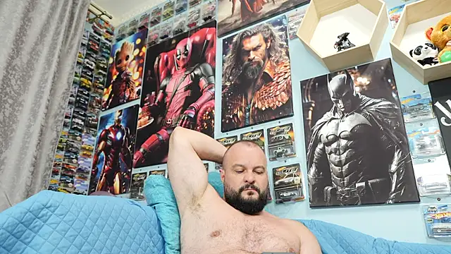 Snapshot of Muscle_Bear chatting on September 2025 03:46:02 PM Muscle Bear online show from September 2025 03:46:02 PM