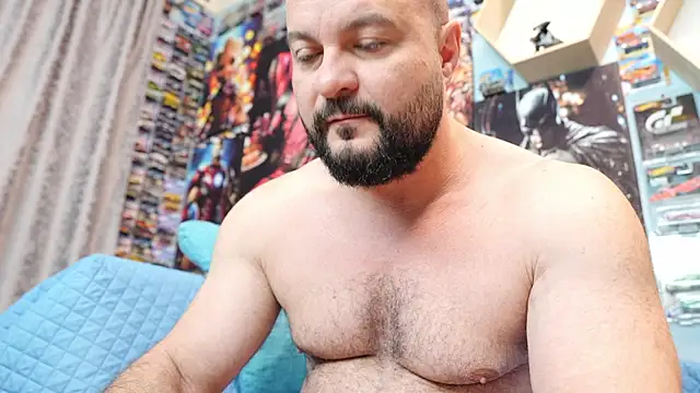Muscle Bear online show from December 2025 06:40:02 AM