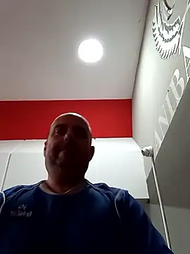 Hot-pico76 online show from April 2026 10:05:01 AM