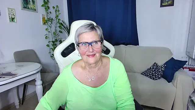 Selenna57 online show from February 2026 07:09:02 PM