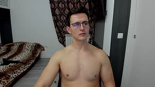 sexxymuscles4u online show from February 2025 01:30:01 PM