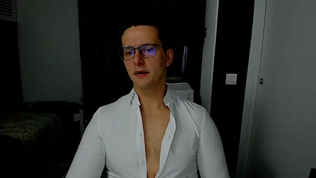 sexxymuscles4u online show from November 2025 10:31:01 AM