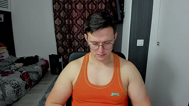 sexxymuscles4u online show from February 2026 08:36:01 AM