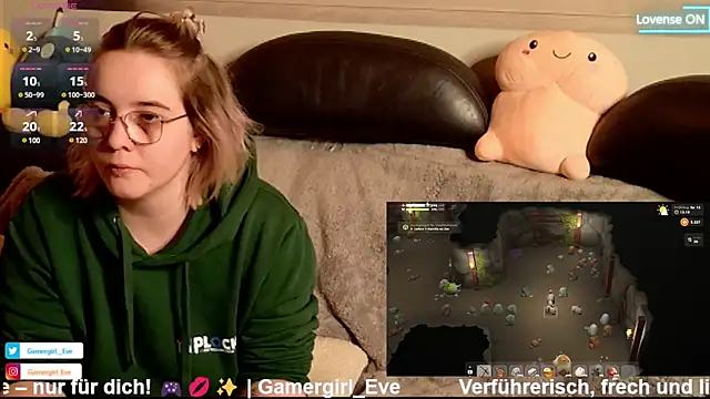 Snapshot of GamerGirl_Eve chatting on January 2025 07:16:02 PM GamerGirl Eve online show from January 2025 07:16:02 PM